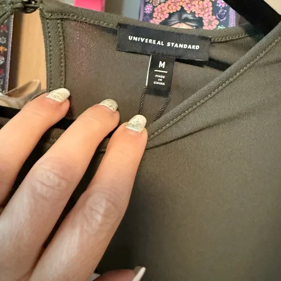 Universal Standard Olive Blouse with Draped accent . Size medium. NWT - Picture 5 of 6